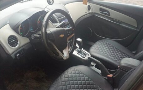 Chevrolet Cruze II, 2014 год, 800 000 рублей, 6 фотография