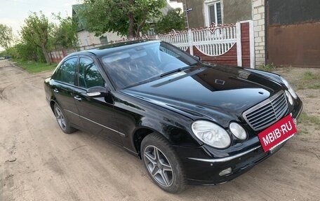 Mercedes-Benz E-Класс, 2003 год, 800 000 рублей, 2 фотография