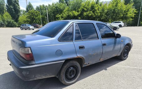 Daewoo Nexia I рестайлинг, 1999 год, 90 000 рублей, 4 фотография