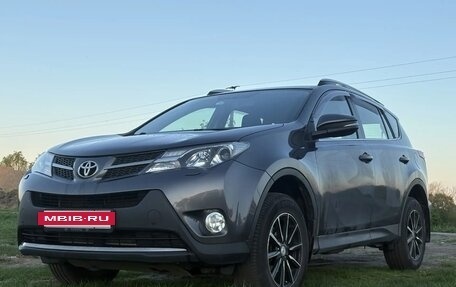 Toyota RAV4, 2013 год, 1 900 000 рублей, 4 фотография