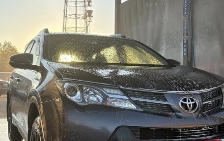 Toyota RAV4, 2013 год, 1 900 000 рублей, 11 фотография