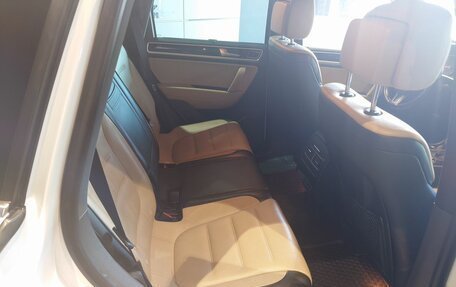 Volkswagen Touareg III, 2013 год, 2 800 000 рублей, 11 фотография