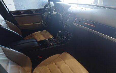 Volkswagen Touareg III, 2013 год, 2 800 000 рублей, 8 фотография
