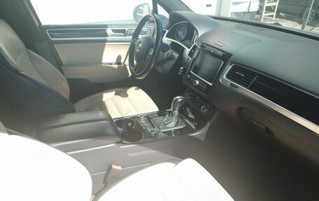 Volkswagen Touareg III, 2013 год, 2 800 000 рублей, 19 фотография
