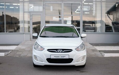 Hyundai Solaris II рестайлинг, 2014 год, 800 000 рублей, 2 фотография