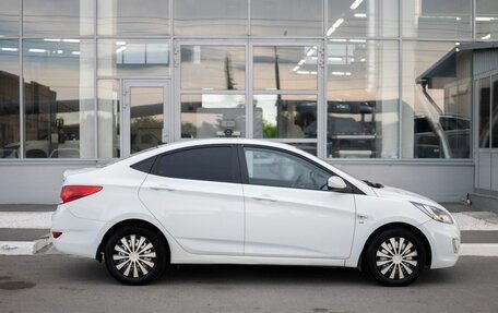 Hyundai Solaris II рестайлинг, 2014 год, 800 000 рублей, 5 фотография