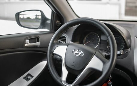 Hyundai Solaris II рестайлинг, 2014 год, 800 000 рублей, 10 фотография