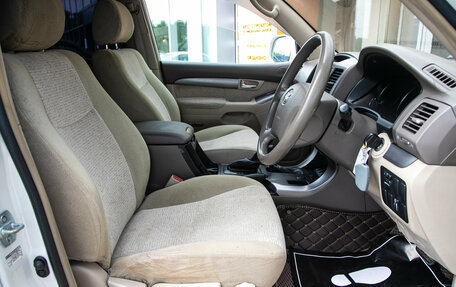 Toyota Land Cruiser Prado 120 рестайлинг, 2003 год, 1 619 000 рублей, 14 фотография