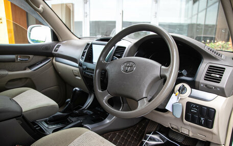 Toyota Land Cruiser Prado 120 рестайлинг, 2003 год, 1 619 000 рублей, 13 фотография