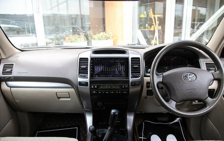 Toyota Land Cruiser Prado 120 рестайлинг, 2003 год, 1 619 000 рублей, 17 фотография