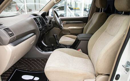 Toyota Land Cruiser Prado 120 рестайлинг, 2003 год, 1 619 000 рублей, 21 фотография