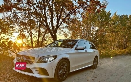 Mercedes-Benz C-Класс, 2018 год, 2 700 000 рублей, 10 фотография