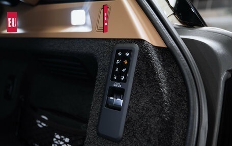 Land Rover Range Rover IV рестайлинг, 2025 год, 36 390 000 рублей, 9 фотография