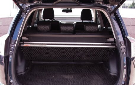 Toyota RAV4, 2018 год, 2 399 000 рублей, 26 фотография