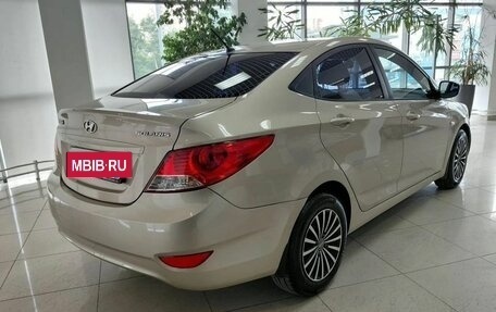 Hyundai Solaris II рестайлинг, 2013 год, 990 000 рублей, 5 фотография