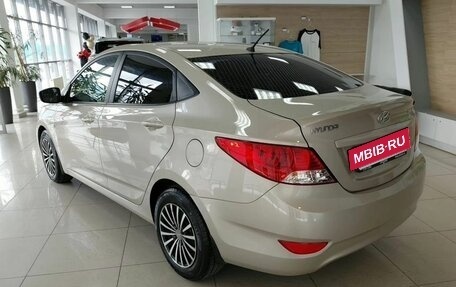 Hyundai Solaris II рестайлинг, 2013 год, 990 000 рублей, 7 фотография