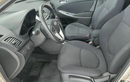 Hyundai Solaris II рестайлинг, 2013 год, 990 000 рублей, 9 фотография