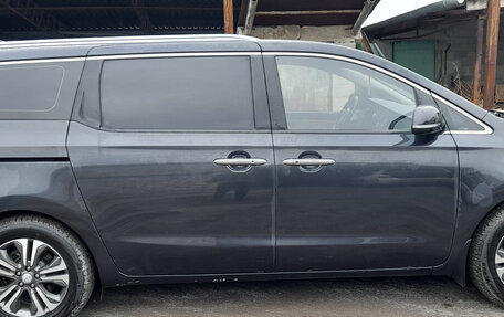 KIA Carnival III, 2019 год, 3 100 000 рублей, 8 фотография