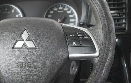 Mitsubishi Outlander III рестайлинг 3, 2014 год, 1 599 000 рублей, 17 фотография