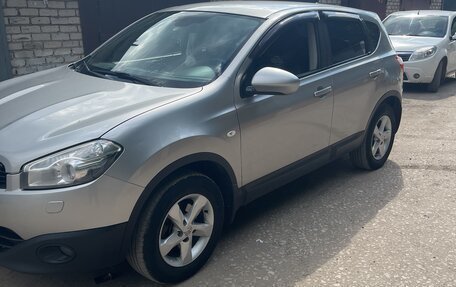 Nissan Qashqai, 2011 год, 1 000 000 рублей, 2 фотография