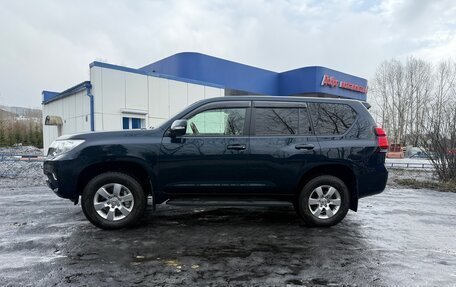 Toyota Land Cruiser Prado 150 рестайлинг 2, 2020 год, 6 000 000 рублей, 4 фотография