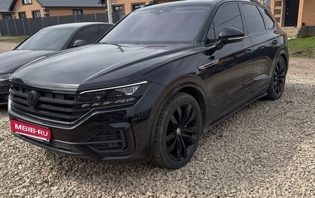 Volkswagen Touareg III, 2019 год, 7 999 000 рублей, 2 фотография