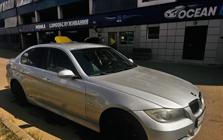 BMW 3 серия, 2005 год, 550 000 рублей, 3 фотография