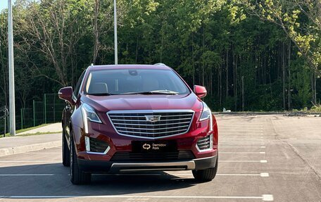 Cadillac XT5 I рестайлинг, 2017 год, 3 300 000 рублей, 1 фотография