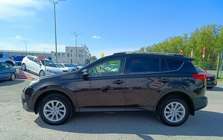 Toyota RAV4, 2015 год, 1 850 000 рублей, 4 фотография