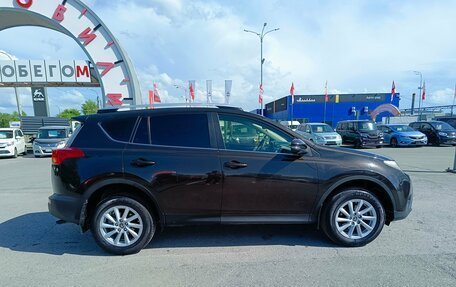 Toyota RAV4, 2015 год, 1 850 000 рублей, 8 фотография