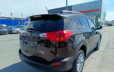 Toyota RAV4, 2015 год, 1 850 000 рублей, 7 фотография