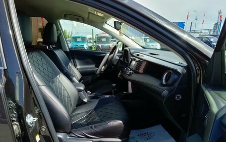 Toyota RAV4, 2015 год, 1 850 000 рублей, 13 фотография