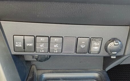 Toyota RAV4, 2015 год, 1 850 000 рублей, 20 фотография