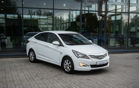 Hyundai Solaris II рестайлинг, 2016 год, 950 000 рублей, 5 фотография