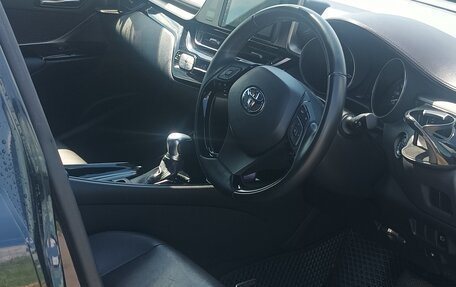 Toyota C-HR I рестайлинг, 2017 год, 2 100 000 рублей, 8 фотография