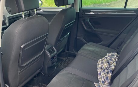 Volkswagen Tiguan II, 2018 год, 2 650 000 рублей, 6 фотография