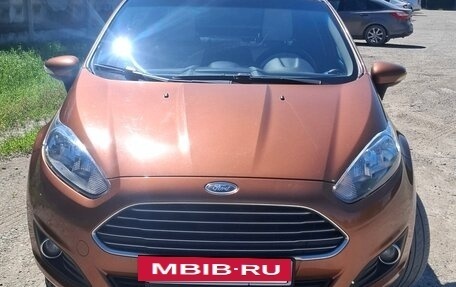 Ford Fiesta, 2015 год, 810 000 рублей, 2 фотография