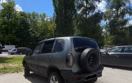Chevrolet Niva I рестайлинг, 2004 год, 280 000 рублей, 7 фотография