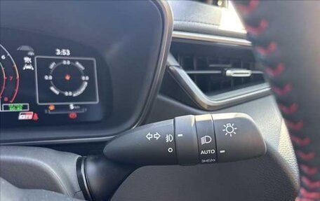 Toyota Corolla, 2023 год, 1 850 000 рублей, 36 фотография