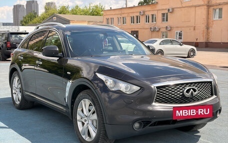 Infiniti QX70, 2017 год, 2 000 000 рублей, 3 фотография