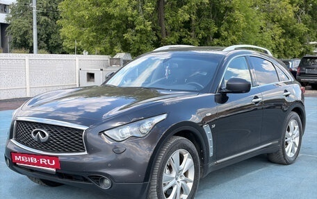 Infiniti QX70, 2017 год, 2 000 000 рублей, 4 фотография