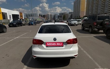 Volkswagen Jetta VI, 2013 год, 890 000 рублей, 6 фотография