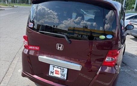Honda Freed I, 2008 год, 850 000 рублей, 5 фотография