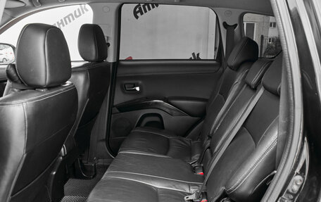 Mitsubishi Outlander III рестайлинг 3, 2011 год, 1 100 000 рублей, 22 фотография