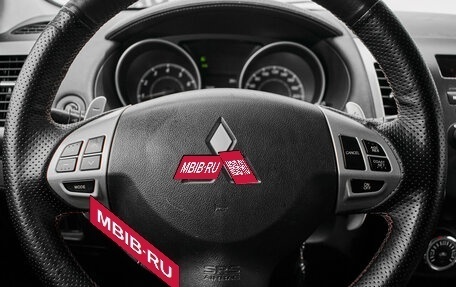 Mitsubishi Outlander III рестайлинг 3, 2011 год, 1 100 000 рублей, 14 фотография