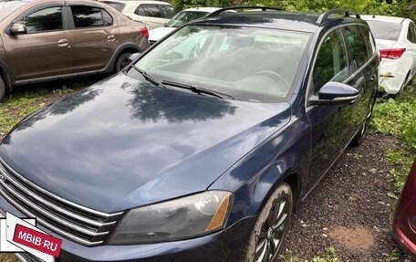 Volkswagen Passat B7, 2011 год, 900 000 рублей, 2 фотография