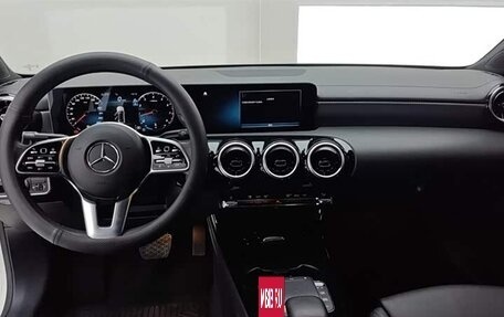 Mercedes-Benz A-Класс, 2022 год, 1 570 173 рублей, 9 фотография