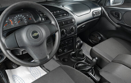 Chevrolet Niva I рестайлинг, 2013 год, 619 000 рублей, 8 фотография