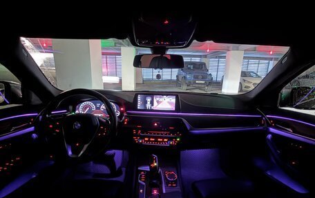 BMW 5 серия, 2018 год, 4 000 000 рублей, 16 фотография