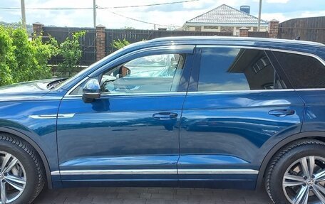 Volkswagen Touareg III, 2020 год, 5 950 000 рублей, 2 фотография